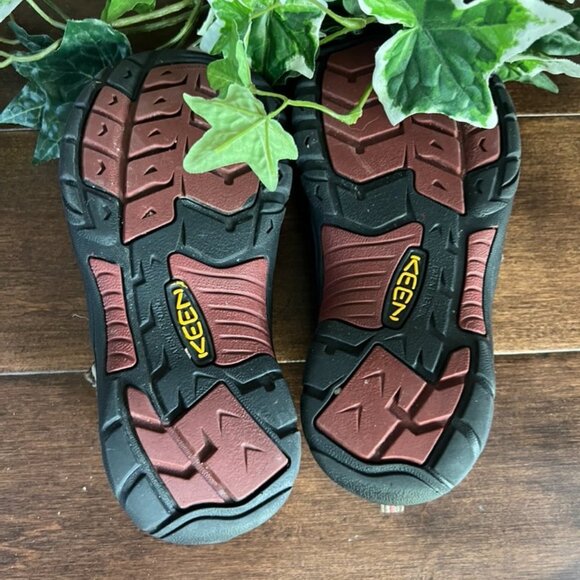 Keen boy's waterproof brown beach hiking sandals size 2 - Picture 5 of 5